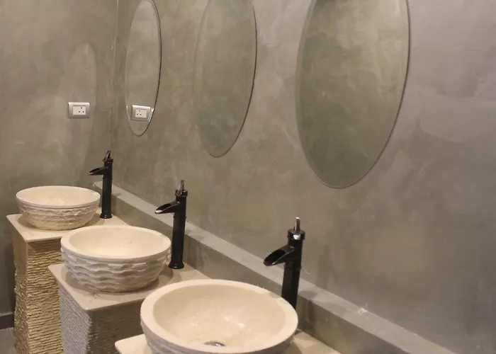Marina Square Hostel